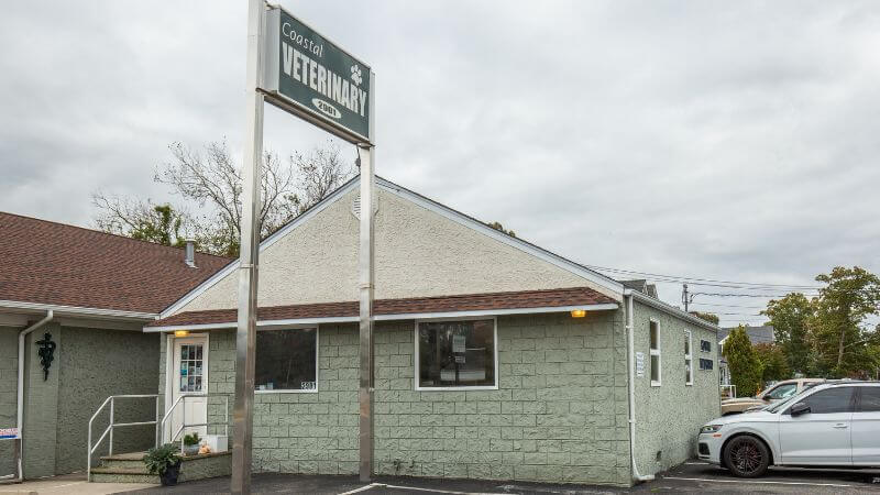 Coastal Veterinary front entrance